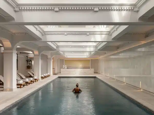 Pool_7281_LR-600x450