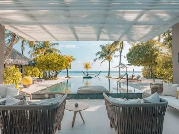 Web-RGB-Cheval-Blanc-Randheli-Island-Villa-Levi-Bodo-2023-600x450