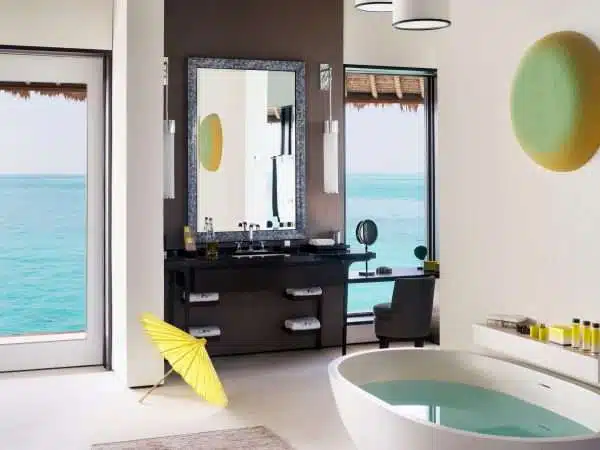 Web-RGB-Cheval-Blanc-Randheli-Water-Villa-One-Bedroom-F.Nannini-600x450