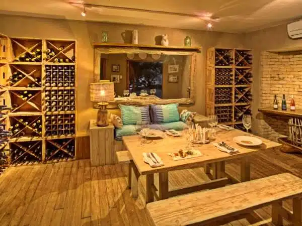 gallery-dinner-wine-cellar-600x450