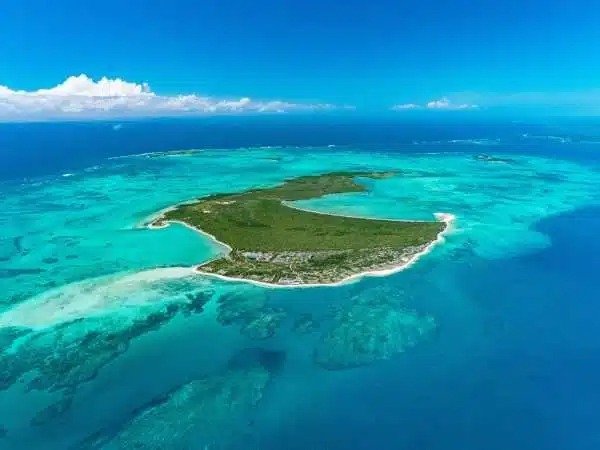 imgi_10_Miavana-Piazza-27-600x450