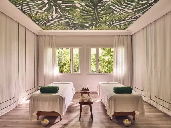 imgi_10_luxury-resort-maldives-spa-treatment-room-1024x683-1-600x450