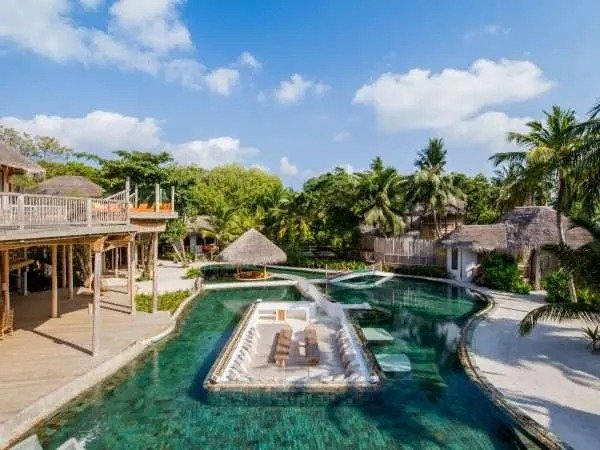 imgi_2_Soneva-Fushi-Villa-11-_9-Bedroom-Reserve_-600x450