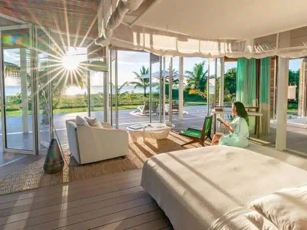 imgi_6_Miavana-Villa-38-600x450