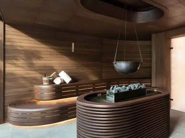 imgi_8_JB-Aufguss-sauna-1-600x450