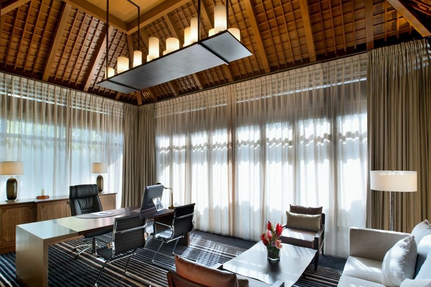 xr-mruxm-beachfront-villa-office-38360_Classic-Hor